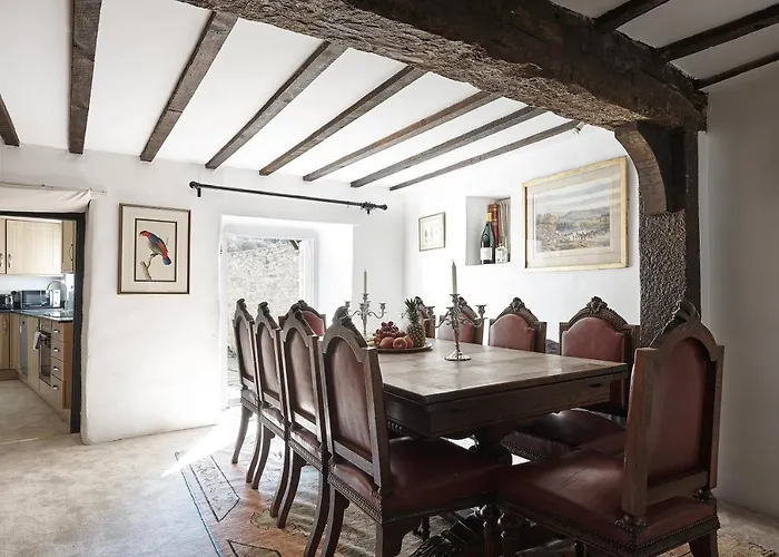 Luxury Cotswolds Cottage Optional Hot Tub, Castle Combe