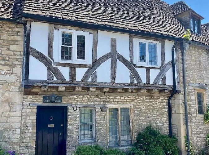 Luxury Cotswolds Cottage Optional Hot Tub, Castle Combe