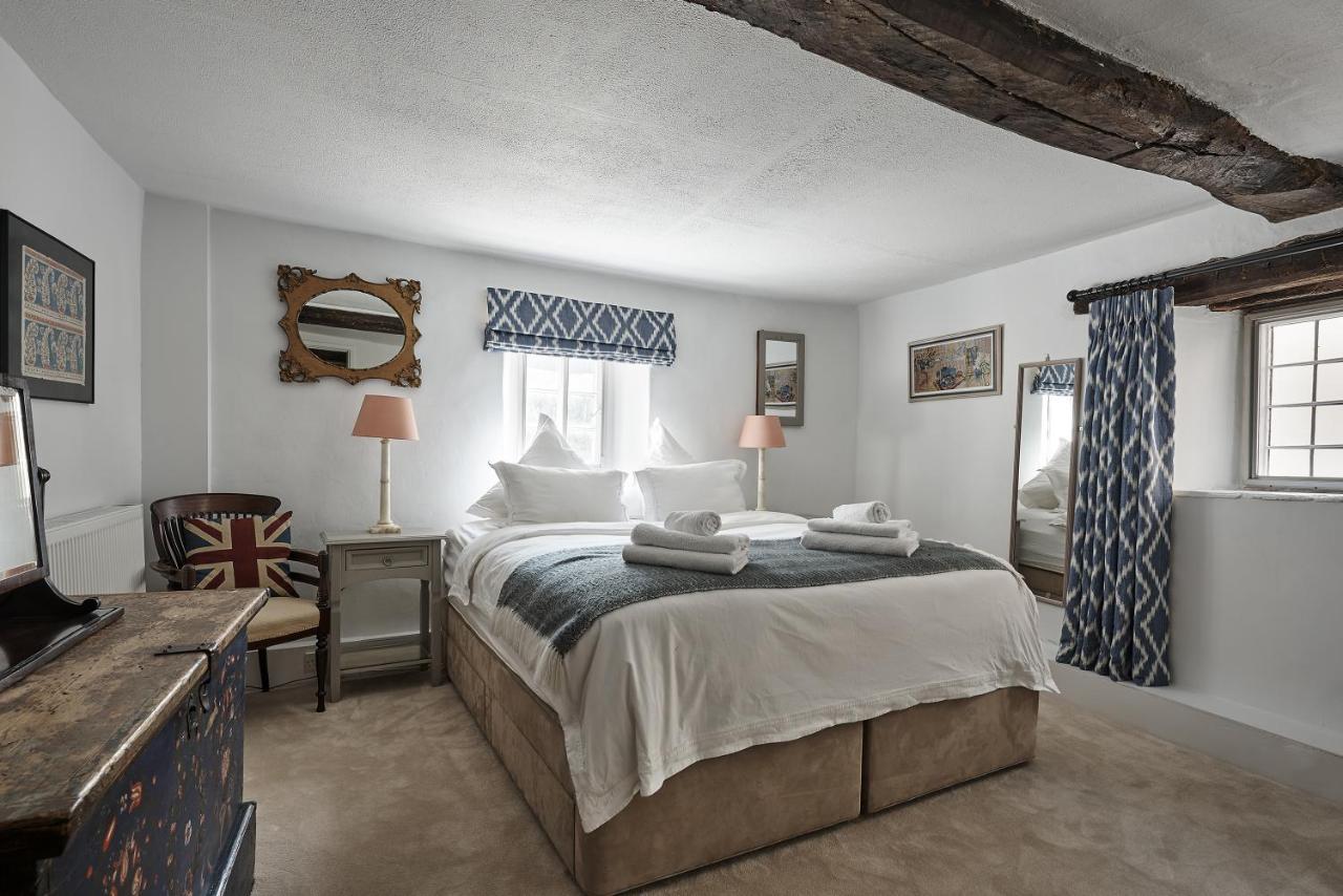 Luxury Cotswolds Optional Hot Tub, Holiday home *